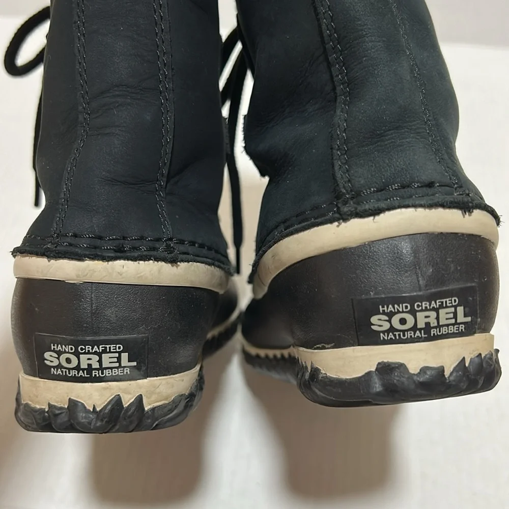 Sorel Caribou Slim Black Winter Boots - Women’s Size 6